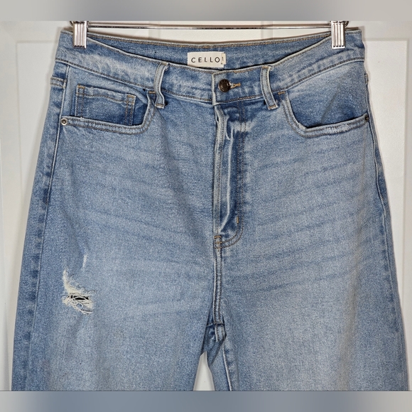 Cello Distressed Denim Button Fly Jeans Size 11 High Rise - Picture 3 of 9
